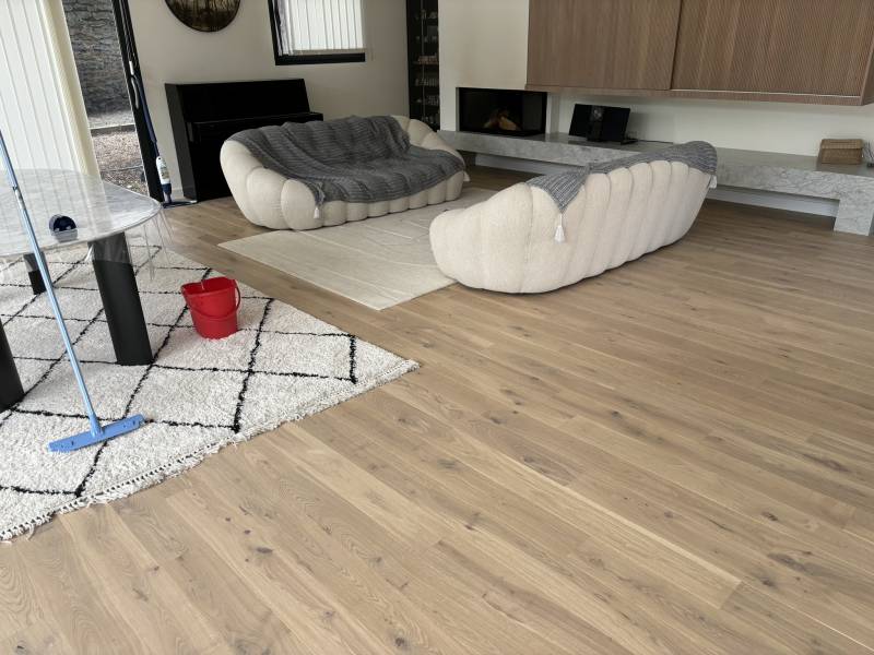 Changement de parquet contrecollé dans une maison de Saint Didier Au Mont D'or suite à un dégât des eaux